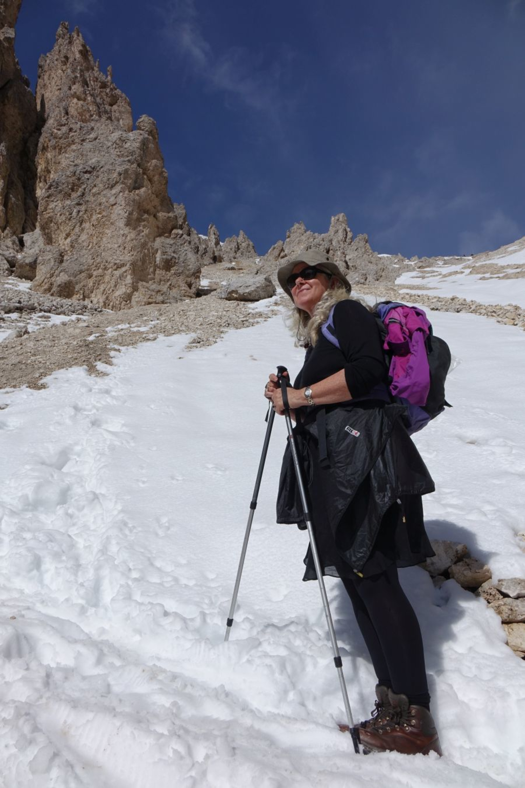 Kate Horse. Walking up towards Moligon Pass, Rosengarten, Dolomiti